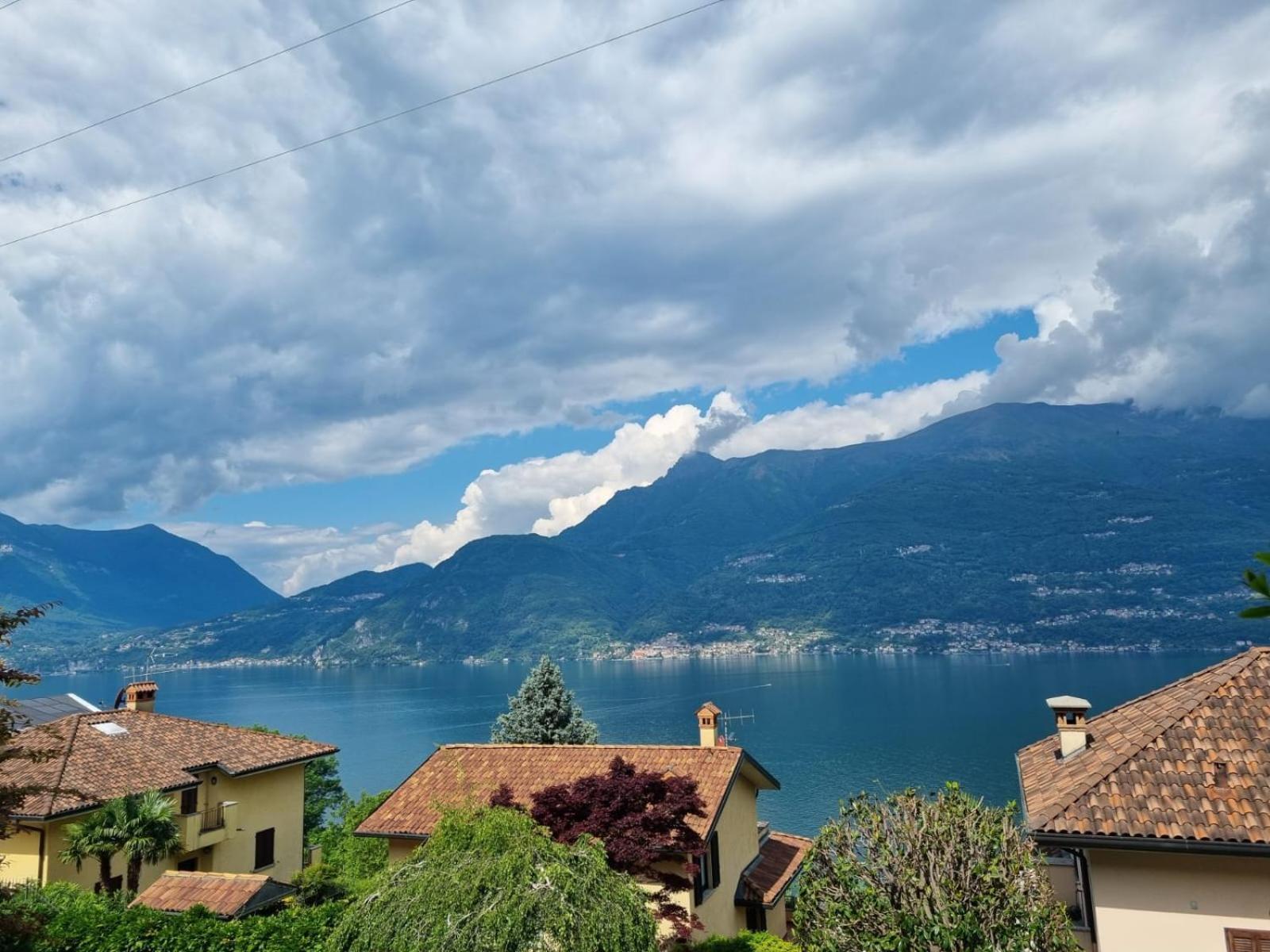 Apartment With Garden And Terrace Beautiful Lake View Bellano Exterior photo